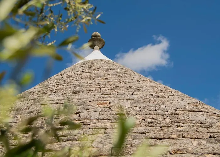Trulli Arco Antico * Locorotondo