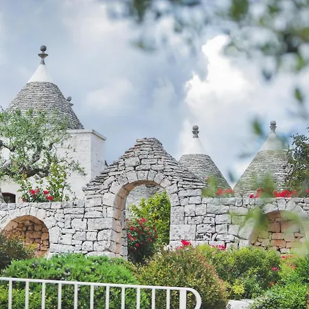Trulli Arco Antico