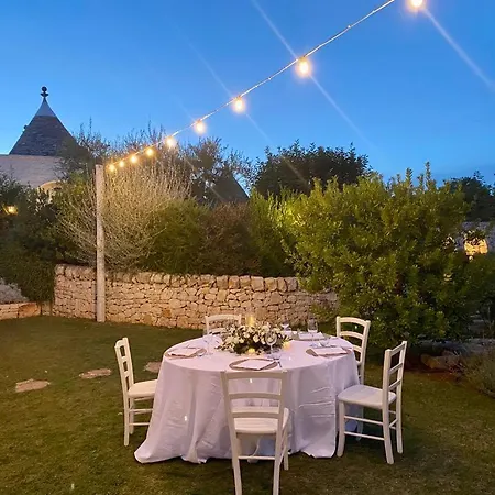 Trulli Arco Antico * Locorotondo