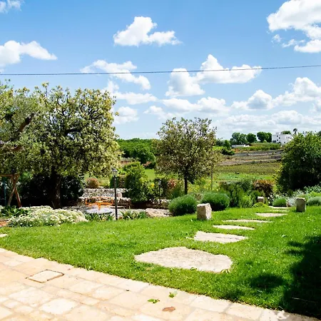 Trulli Arco Antico * Locorotondo