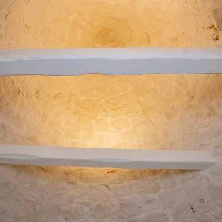 Trulli Arco Antico * Locorotondo